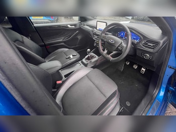 Used Ford Focus 2021 for sale - 76442478: Photo