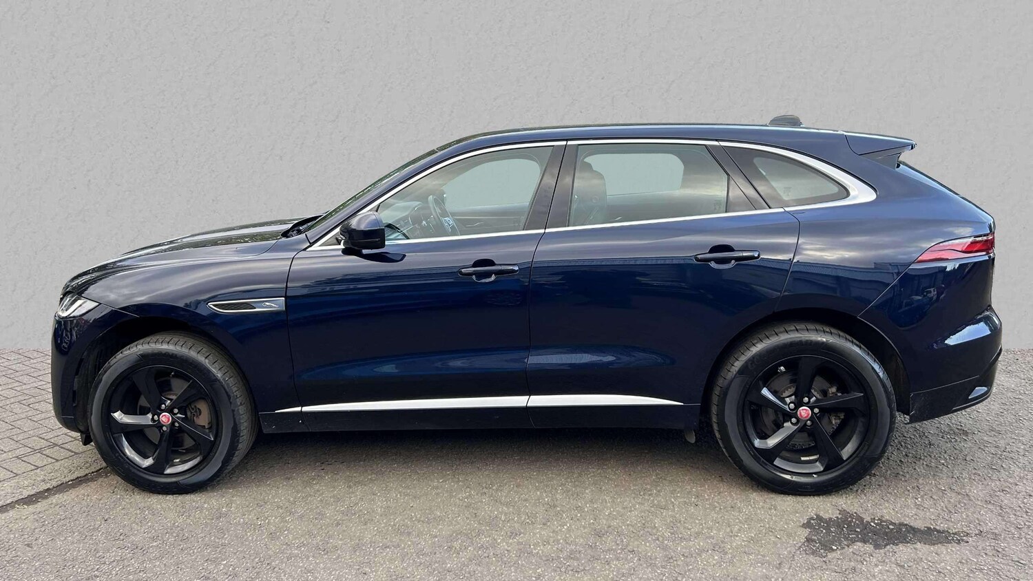 Used Jaguar F-Pace 2022 for sale - 76316118: Photo 3