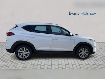 Used Hyundai TUCSON 2019 for sale - 77698947: Photo