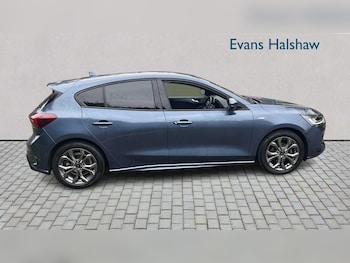 Used Ford Focus 2022 for sale - 76218274: Photo 4