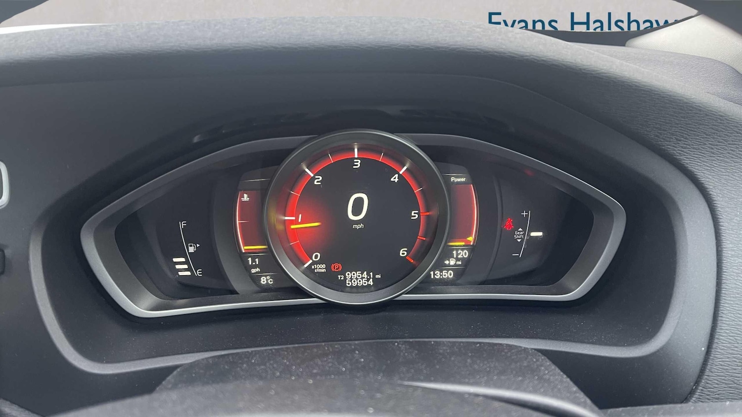 Used Volvo V40 2017 for sale - 77500453: Photo 6