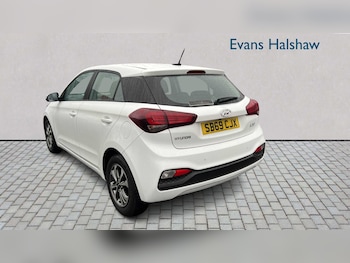 Used Hyundai i20 2019 for sale - 77011302: Photo