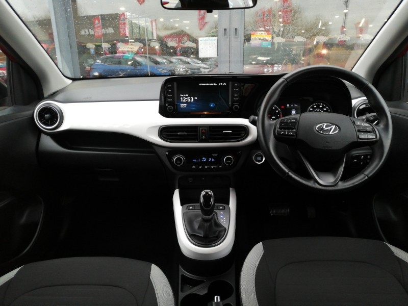 Used Hyundai i10 2023 for sale - 77611324: Photo 2