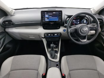 Used Toyota Yaris 2021 for sale - 76855559: Photo