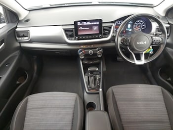 Used Kia Stonic 2022 for sale - 75668637: Photo