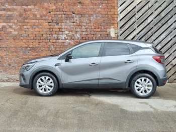Used Renault Captur 2022 for sale - 74933964: Photo