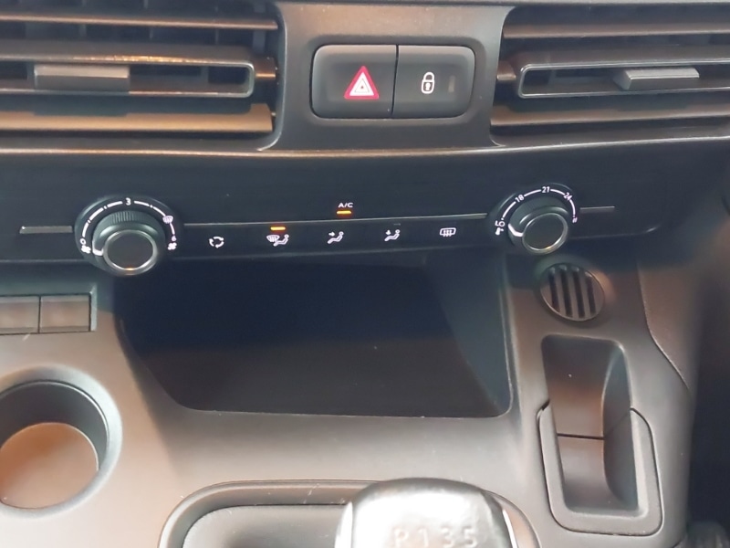 Used Vauxhall Combo Life 2020 for sale - 76947851: Photo 11