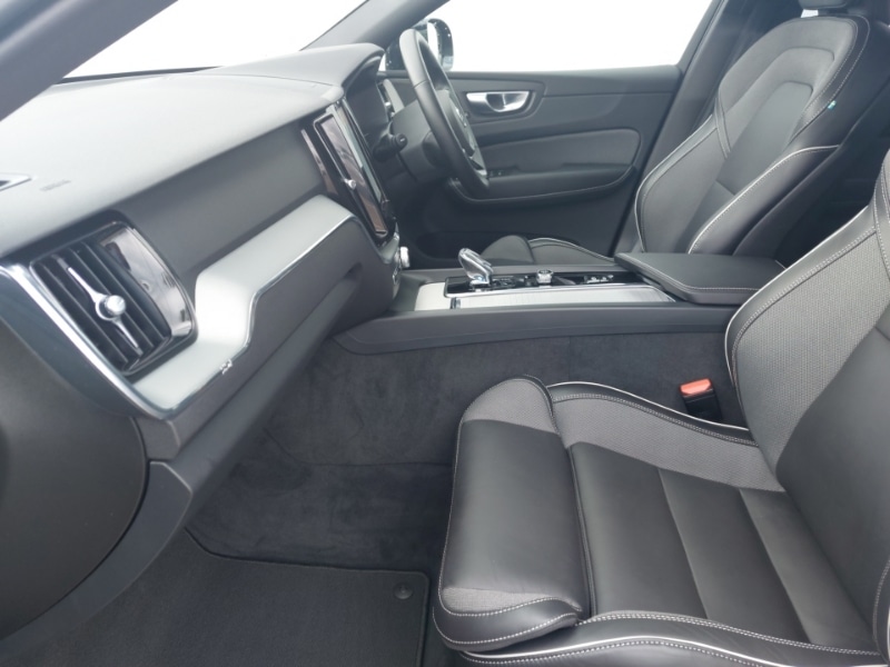 Used Volvo XC60 2024 for sale - 76366009: Photo 5