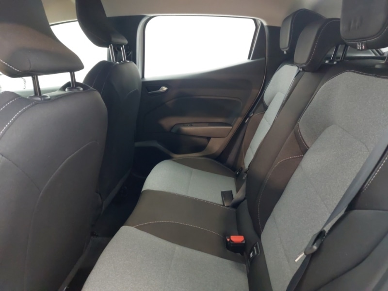 Used Renault Clio 2024 for sale - 77419927: Photo 6