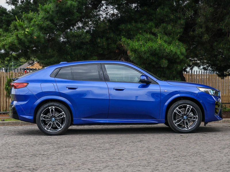 Used BMW iX2 2025 for sale - 77485393: Photo 2