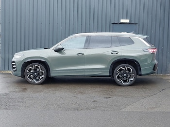 Used Volkswagen Touran 2025 for sale - 77495561: Photo