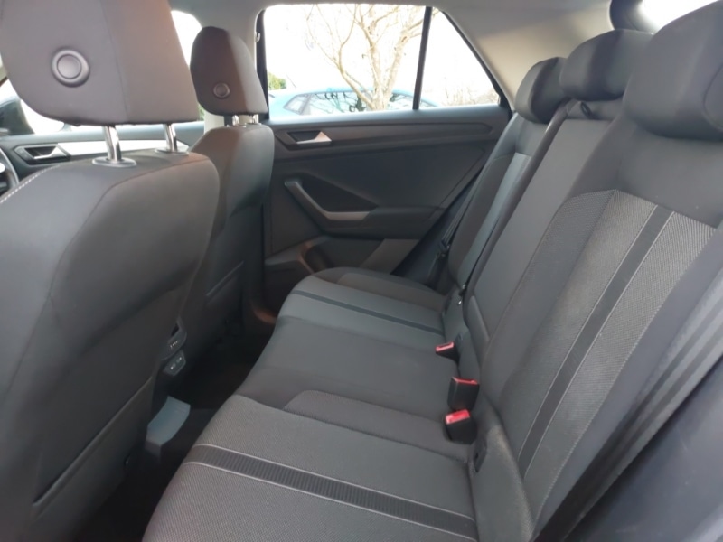 Used Volkswagen T-Roc 2023 for sale - 77371693: Photo 6