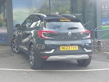 Used Renault Captur 2023 for sale - 77194199: Photo
