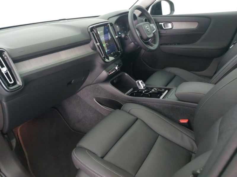 Used Volvo XC40 2024 for sale - 76347894: Photo 5