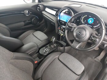 Used MINI Cooper 2021 for sale - 77924544: Photo