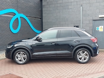 Used Volkswagen T-Roc 2024 for sale - 75686395: Photo