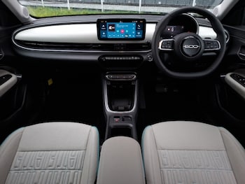 Used Fiat 600 2024 for sale - 77695101: Photo