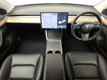Used Tesla Model 3 2021 for sale - 76198857: Photo 2