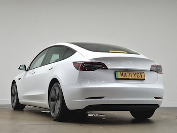 Used Tesla Model 3 2021 for sale - 76198857: Photo 3