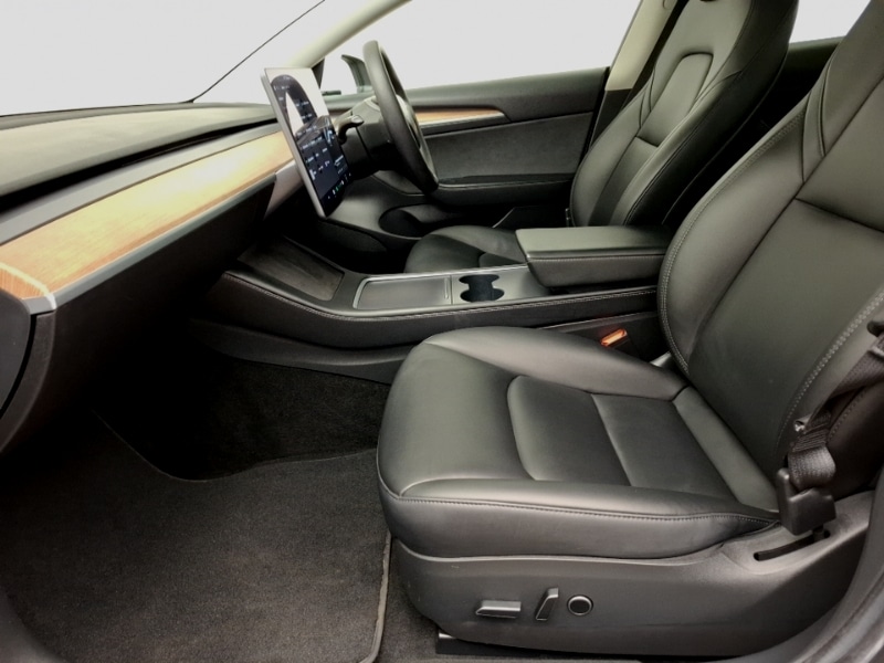 Used Tesla Model 3 2021 for sale - 76198857: Photo 5