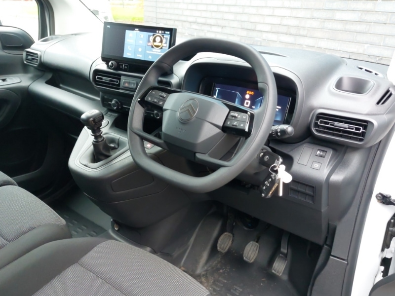 Used Citroen Berlingo 2024 for sale - 77964555: Photo 2