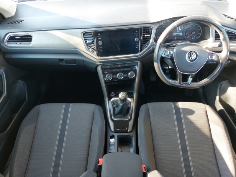 Used Volkswagen T-Roc 2021 for sale - 77569569: Photo 2