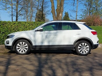 Used Volkswagen T-Roc 2021 for sale - 77569569: Photo