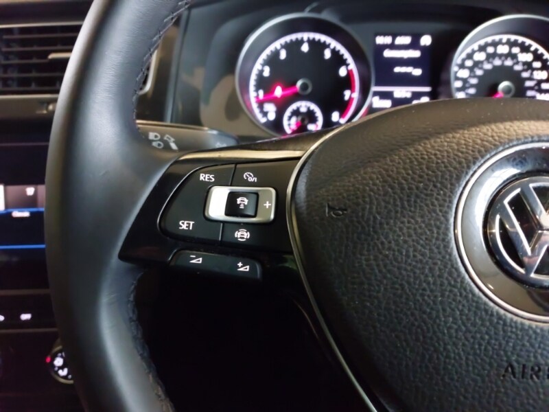 Used Volkswagen Golf 2019 for sale - 76492654: Photo 10