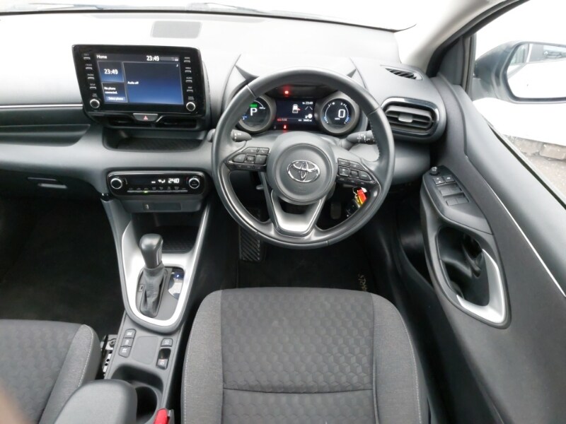 Used Toyota Yaris 2023 for sale - 77325792: Photo 11