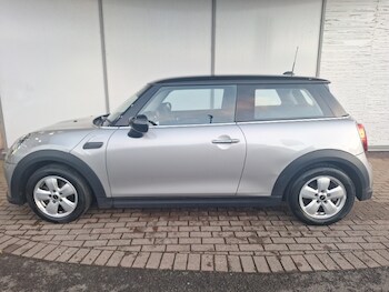 Used MINI Hatch 2023 for sale - 77053845: Photo
