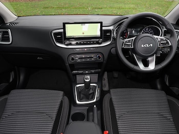 Used Kia Ceed 2025 for sale - 76521307: Photo