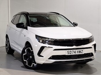 2024 - 1.6 Plug-in Hybrid Ultimate 5dr Auto