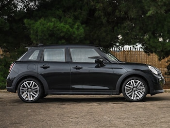 Used MINI Cooper 2025 for sale - 77343599: Photo