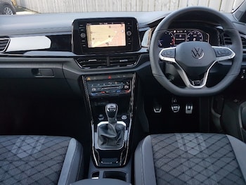 Used Volkswagen T-Roc 2025 for sale - 77214702: Photo