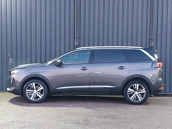 Used Peugeot 5008 2023 for sale - 77004108: Photo