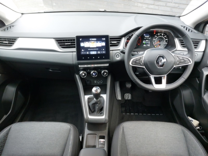 Used Renault Captur 2022 for sale - 77325819: Photo 2