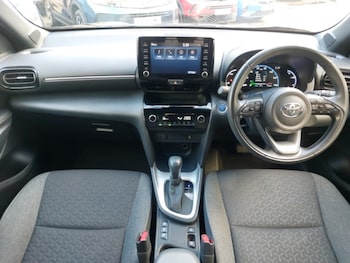 Used Toyota Yaris Cross 2022 for sale - 76446282: Photo