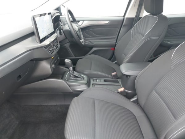 Used Ford Focus 2023 for sale - 76135623: Photo 5