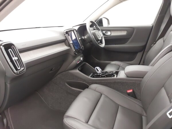 Used Volvo XC40 2024 for sale - 76293741: Photo 5