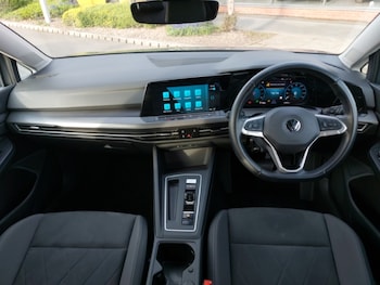 Used Volkswagen Golf 2020 for sale - 77981080: Photo