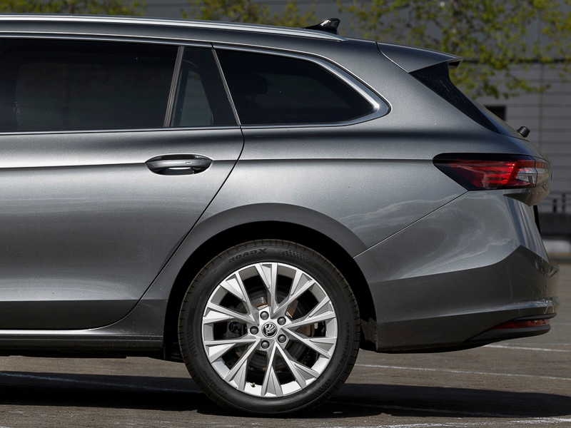 Used Skoda Superb 2024 for sale - 76726790: Photo 10