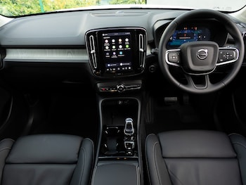 Used Volvo XC40 2025 for sale - 77987156: Photo