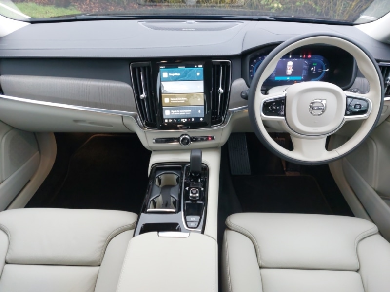 Used Volvo V90 2025 for sale - 77565619: Photo 2