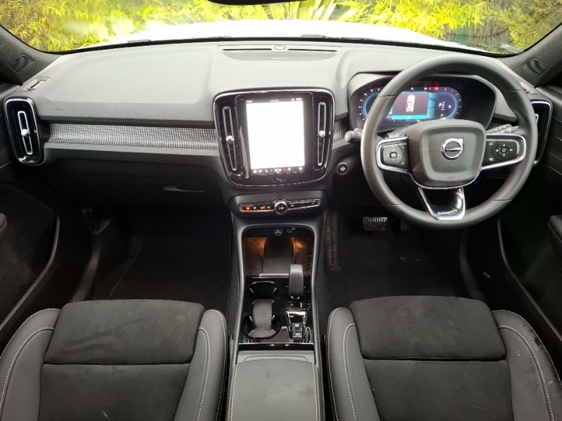 Used Volvo XC40 2024 for sale - 77987387: Photo 2