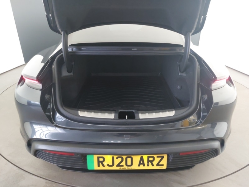 Used Porsche Taycan 2020 for sale - 77889741: Photo 8