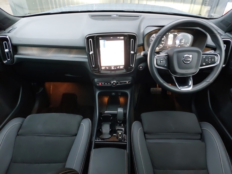 Used Volvo XC40 2022 for sale - 77652758: Photo 2