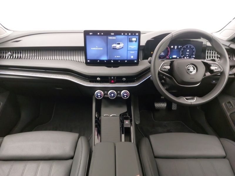 Used Skoda Superb 2024 for sale - 76321121: Photo 2