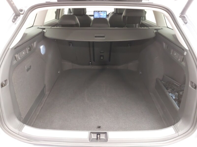 Used Skoda Superb 2024 for sale - 76321121: Photo 8