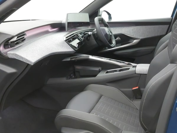 Used Peugeot 3008 2025 for sale - 76258873: Photo 5