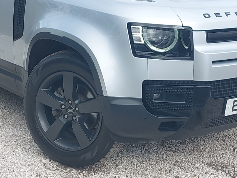 Used Land Rover Defender 2021 for sale - 76502570: Photo 9